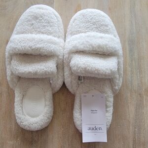 SOLD!Auden Women's Cream Off-White Astoria Faux Shearling Loafer Slippers Size 6